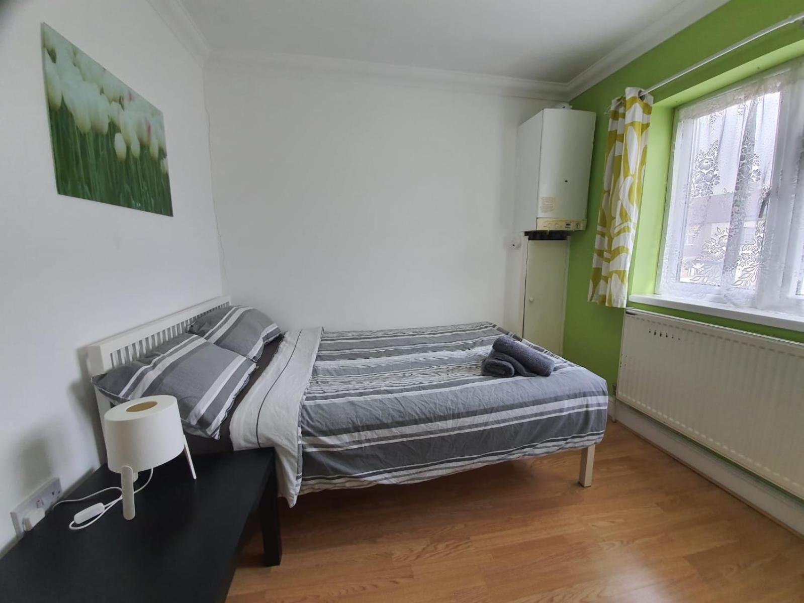 Eastwood Rooms Goodmayes Dış mekan fotoğraf