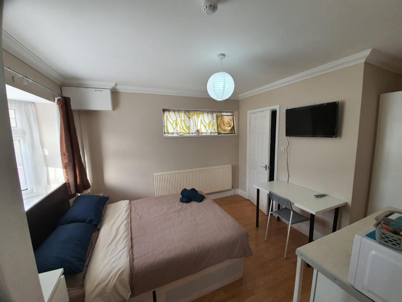 Eastwood Rooms Goodmayes Dış mekan fotoğraf